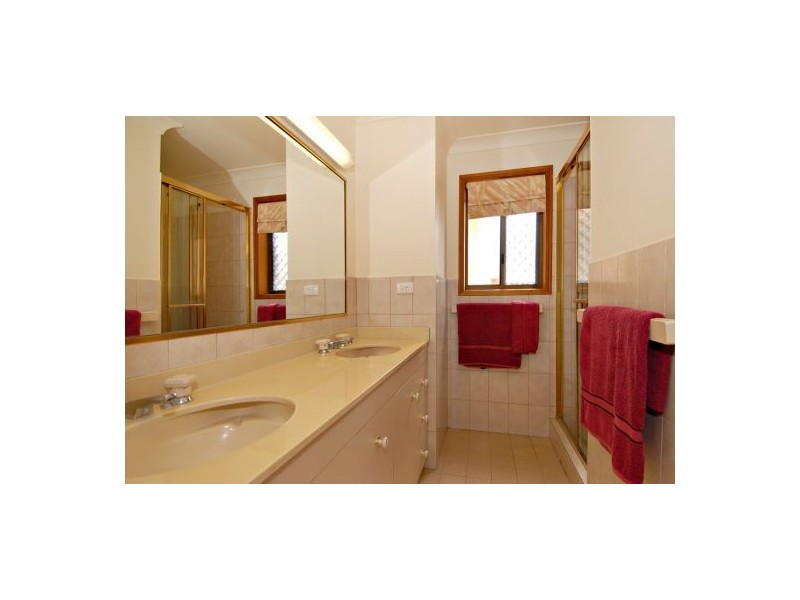 Mount Ommaney QLD 4074