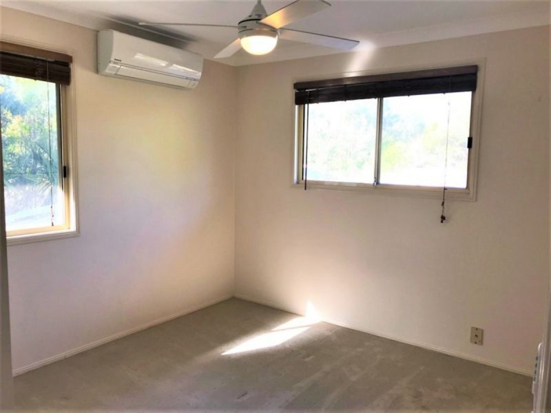 29 Hounslow Way, Seventeen Mile Rocks QLD 4073