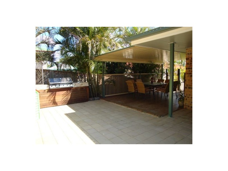 Sinnamon Park QLD 4073