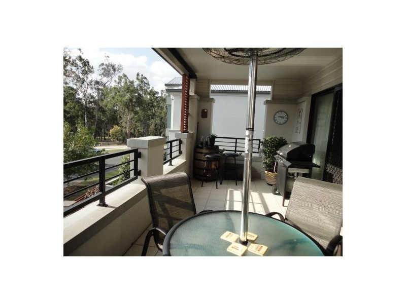 Mount Ommaney QLD 4074