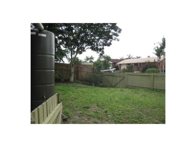 49  Port Street, Middle Park QLD 4074