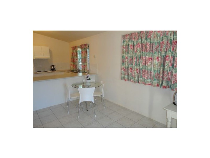 Seventeen Mile Rocks QLD 4073