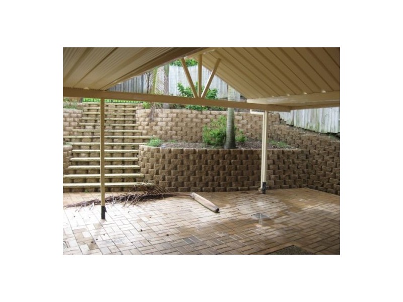 6  Spurs Place, Sumner QLD 4074