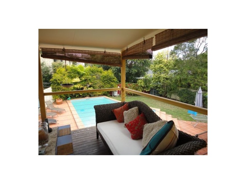 Jindalee QLD 4074