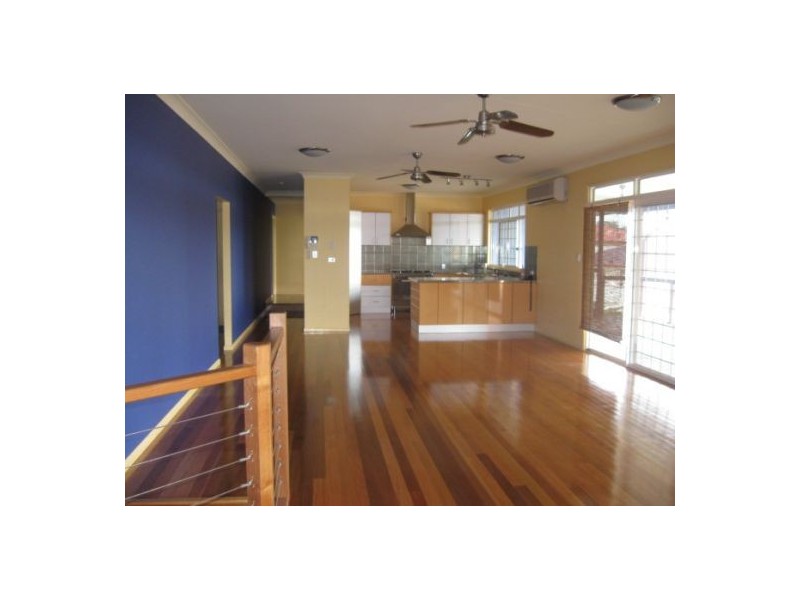 Mount Ommaney QLD 4074