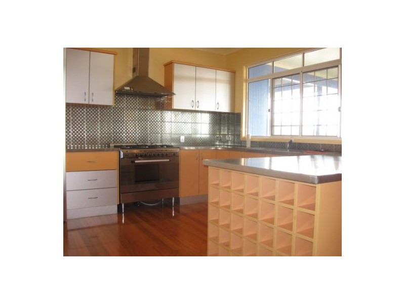 Mount Ommaney QLD 4074