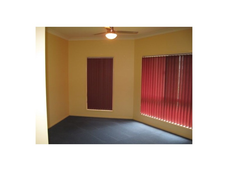 Mount Ommaney QLD 4074