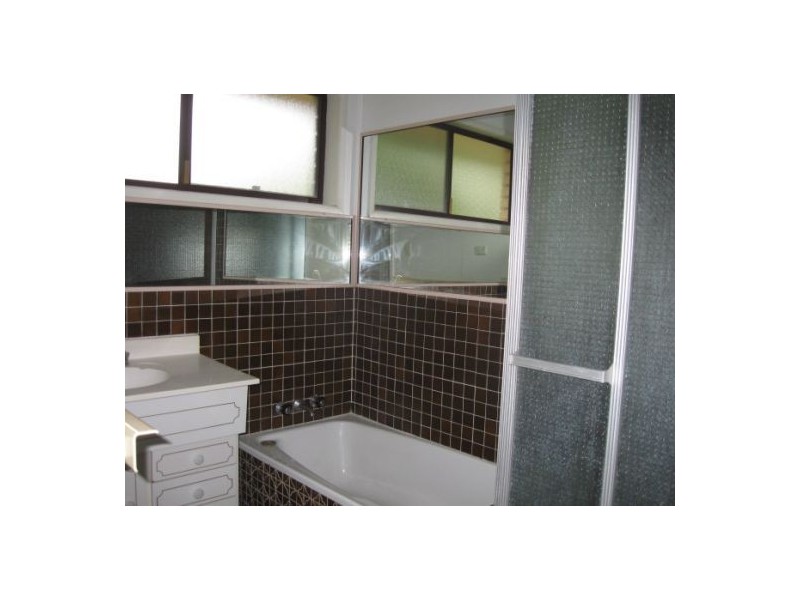 44 Dandenong Road, Jamboree Heights QLD 4074