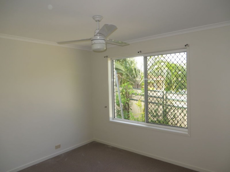 1 Harold Close, Sinnamon Park QLD 4073