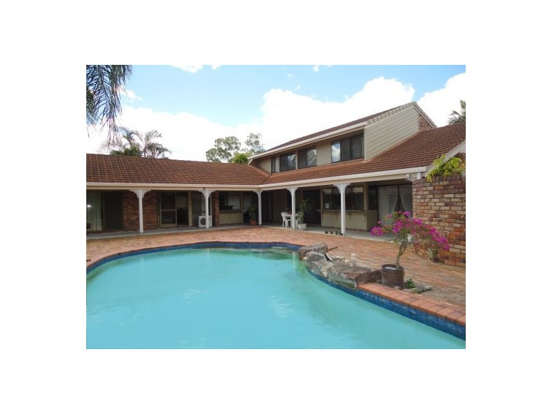 Mount Ommaney QLD 4074