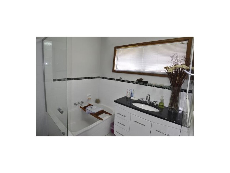 15  Tahoe Street, Riverhills QLD 4074