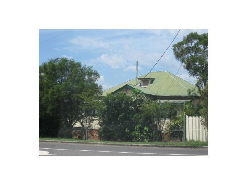 Oxley QLD 4075