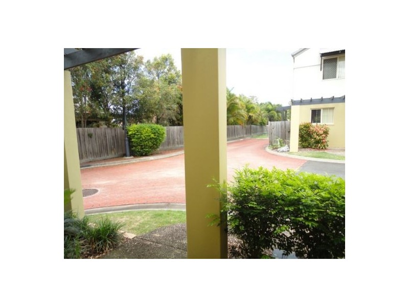 Sinnamon Park QLD 4073