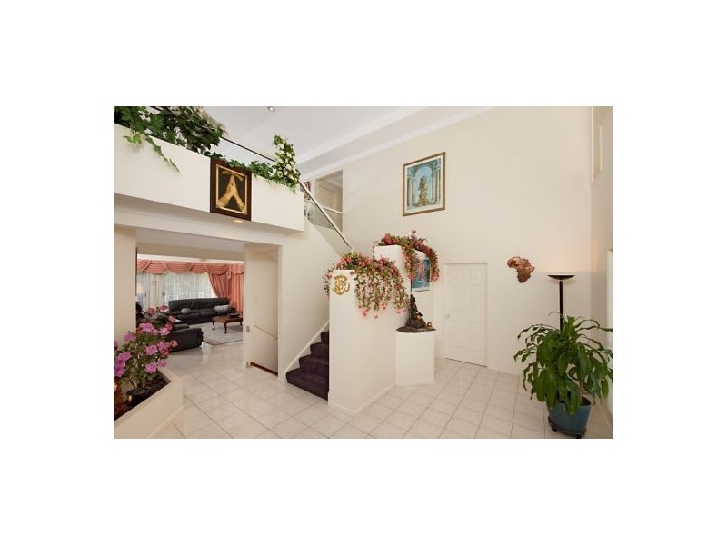 Mount Ommaney QLD 4074