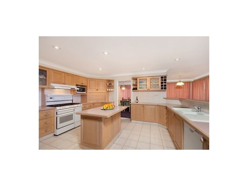 Mount Ommaney QLD 4074