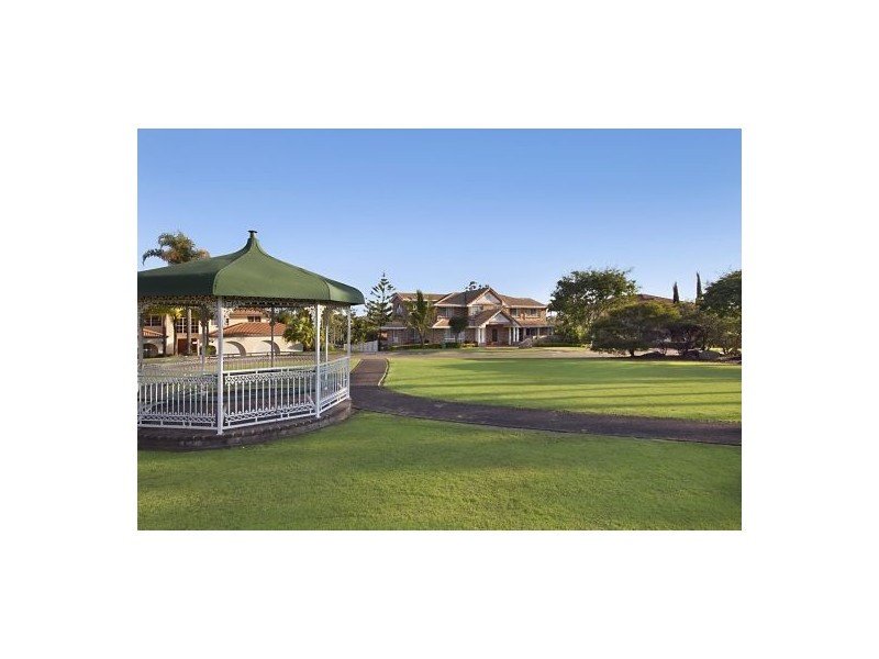 Mount Ommaney QLD 4074