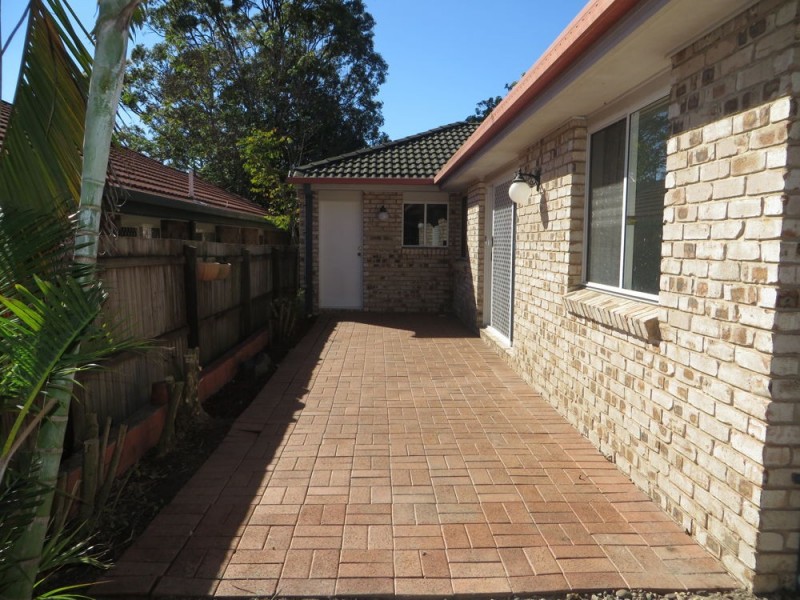 32 Acorn Circuit, Forest Lake QLD 4078