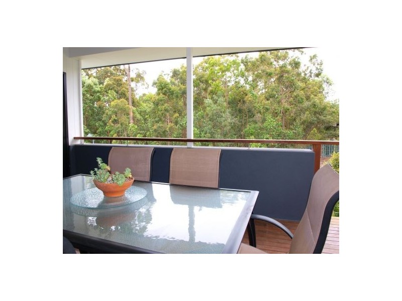 Seventeen Mile Rocks QLD 4073