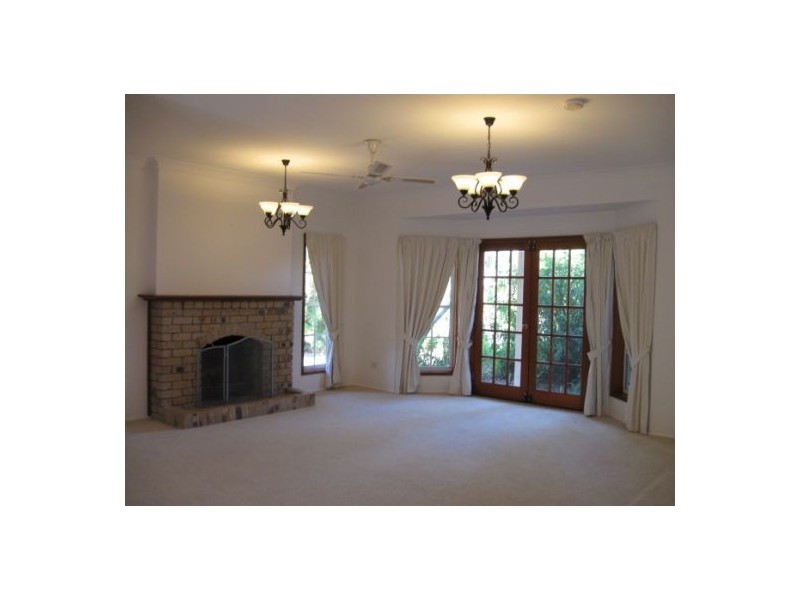 119 Arrabri Avenue, Mount Ommaney QLD 4074