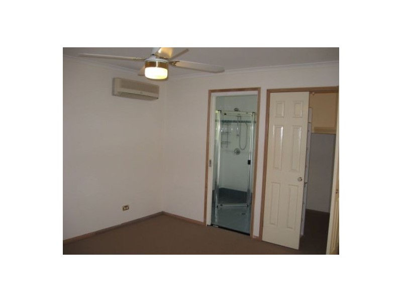 Sinnamon Park QLD 4073