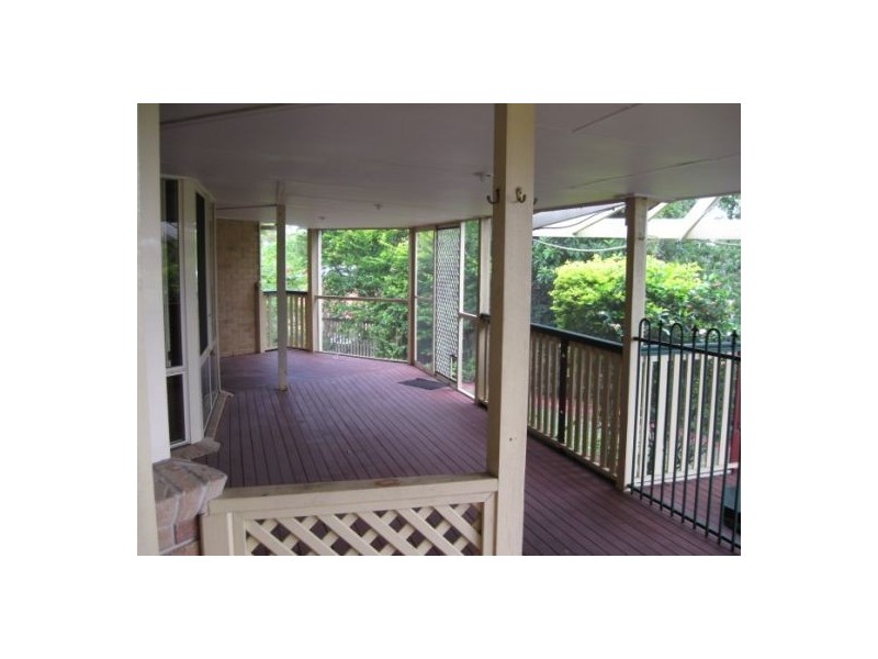 Sinnamon Park QLD 4073