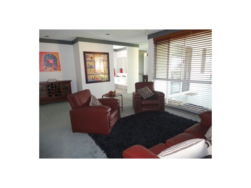 Sinnamon Park QLD 4073