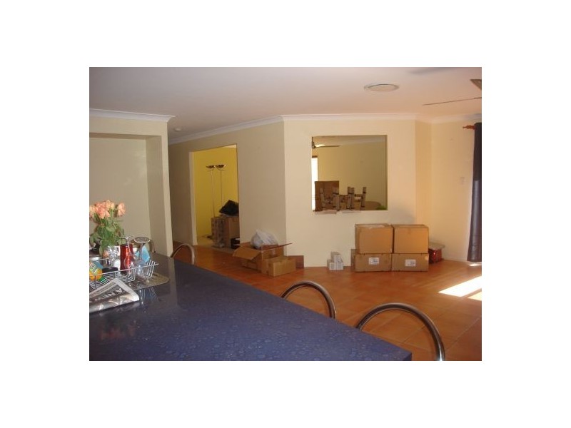 Seventeen Mile Rocks QLD 4073