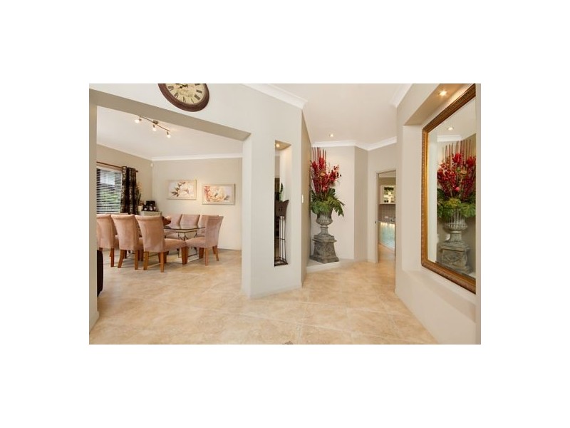 Seventeen Mile Rocks QLD 4073