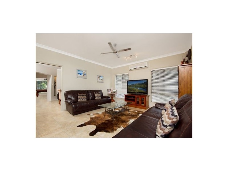 Seventeen Mile Rocks QLD 4073