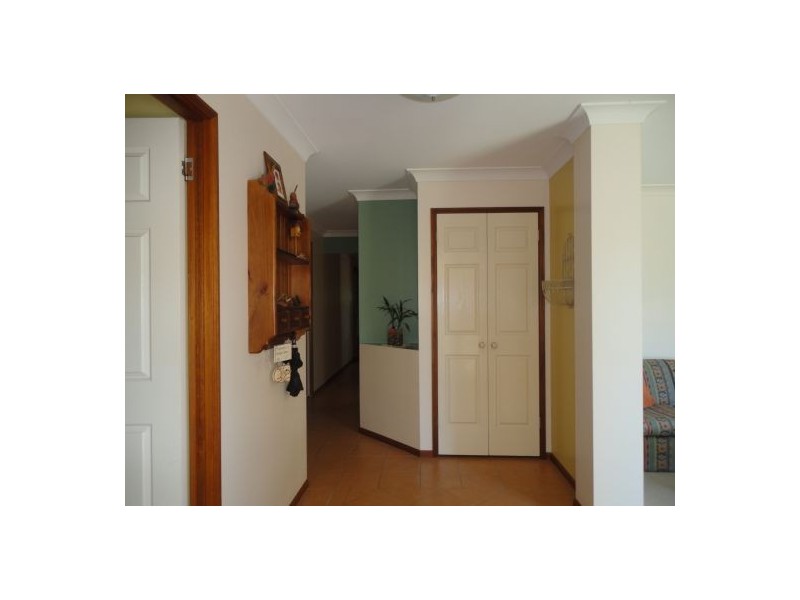 16 Kaleena Street, Middle Park QLD 4074