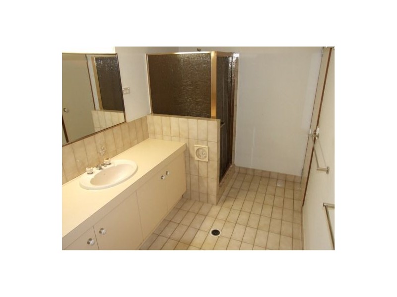 12 Aleida Street, Sinnamon Park QLD 4073