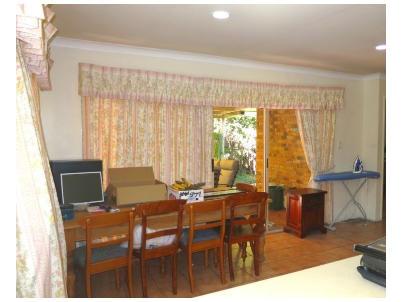 Seventeen Mile Rocks QLD 4073