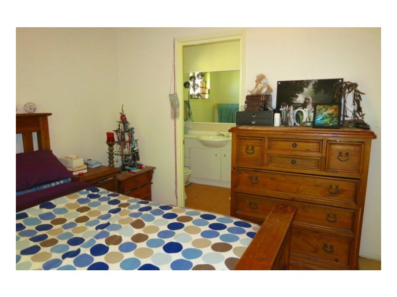 Seventeen Mile Rocks QLD 4073