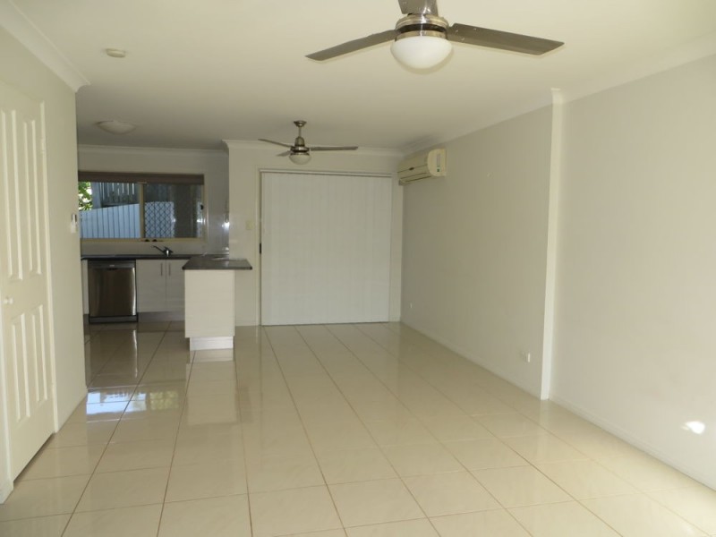 11/241 Horizon Drive, Westlake QLD 4074