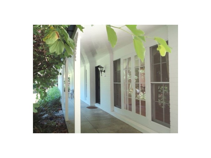 Mount Ommaney QLD 4074