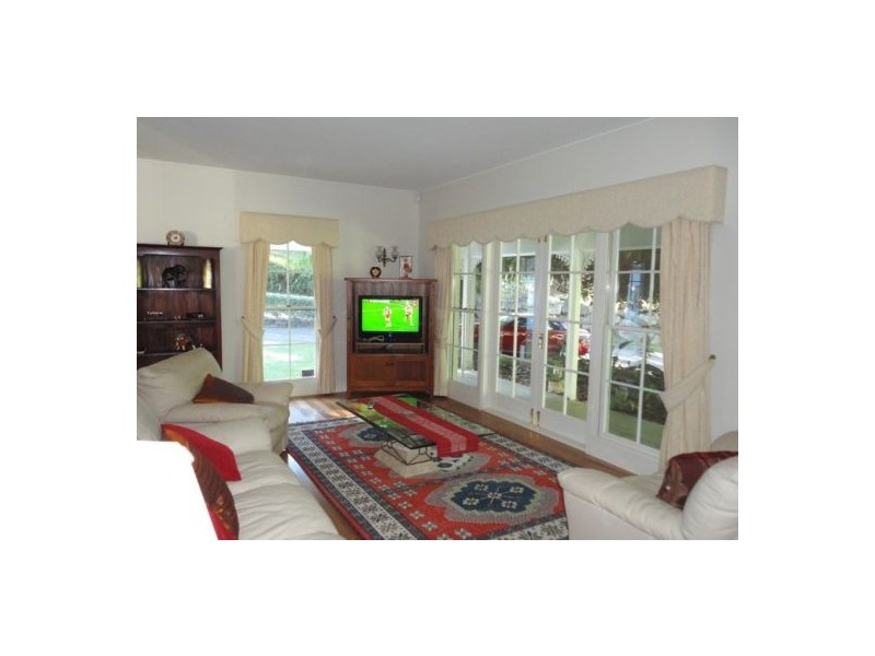 Mount Ommaney QLD 4074