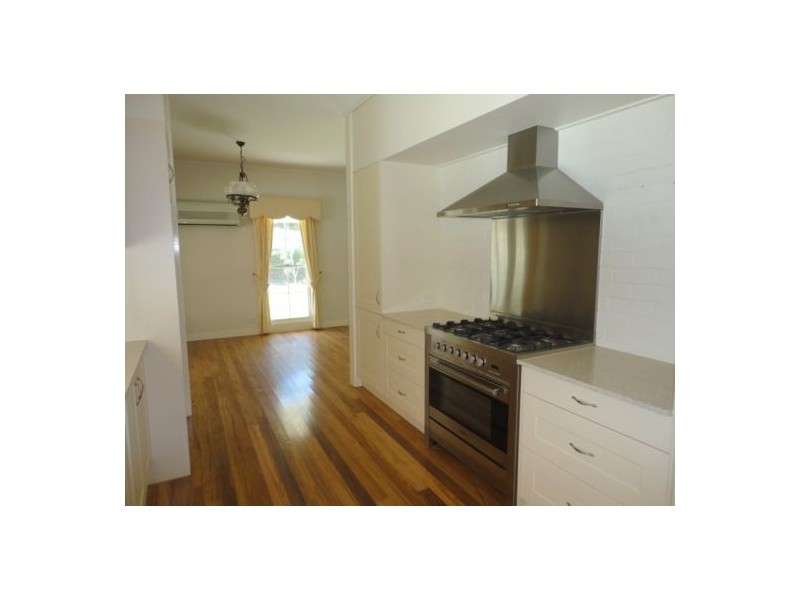 Mount Ommaney QLD 4074