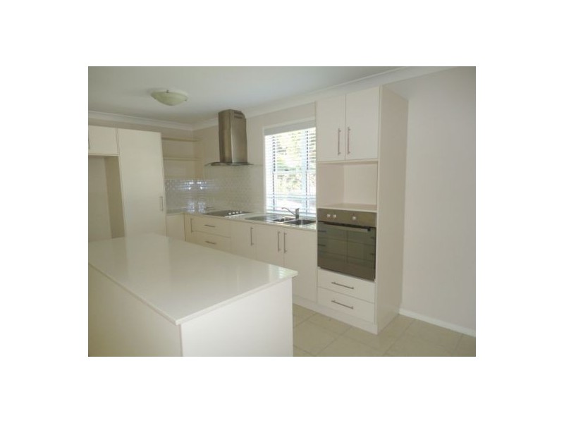 Mount Ommaney QLD 4074