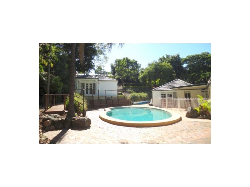 Mount Ommaney QLD 4074