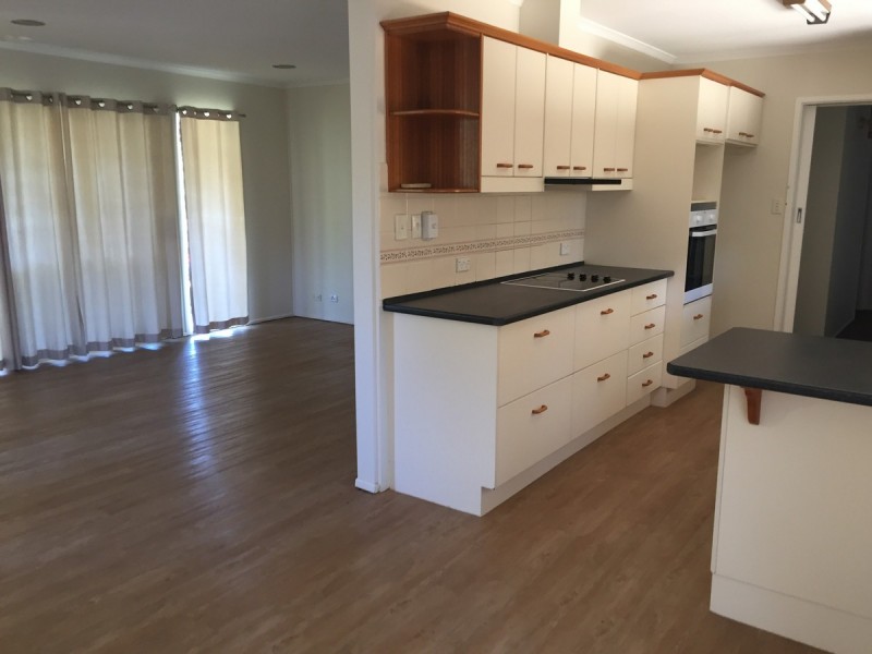 4 Bollard Street, Jamboree Heights QLD 4074