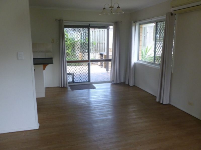 4 Bollard Street, Jamboree Heights QLD 4074