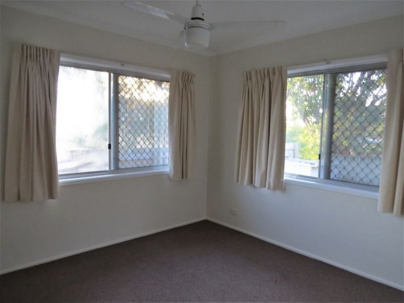 4 Bollard Street, Jamboree Heights QLD 4074