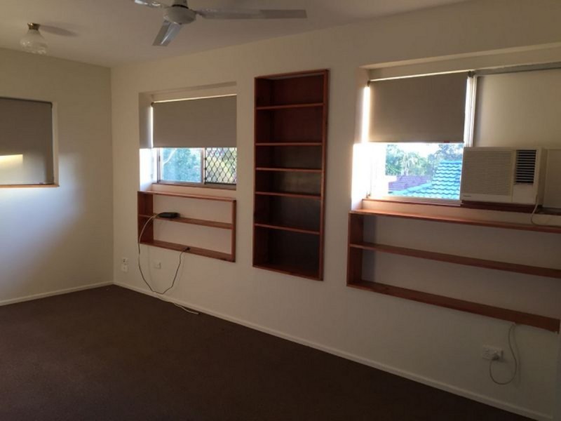 4 Bollard Street, Jamboree Heights QLD 4074