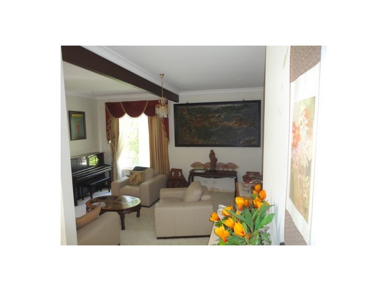 Mount Ommaney QLD 4074