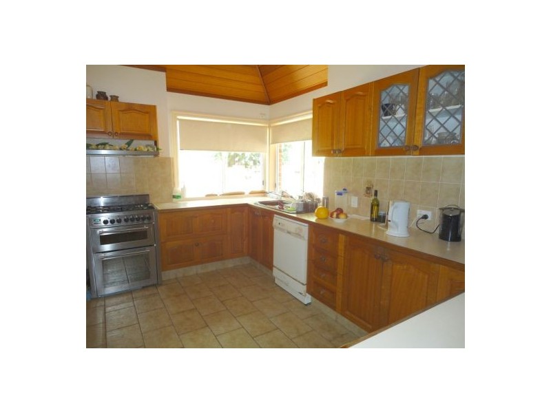Mount Ommaney QLD 4074