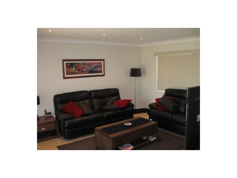 15  Tabor Street, Westlake QLD 4074