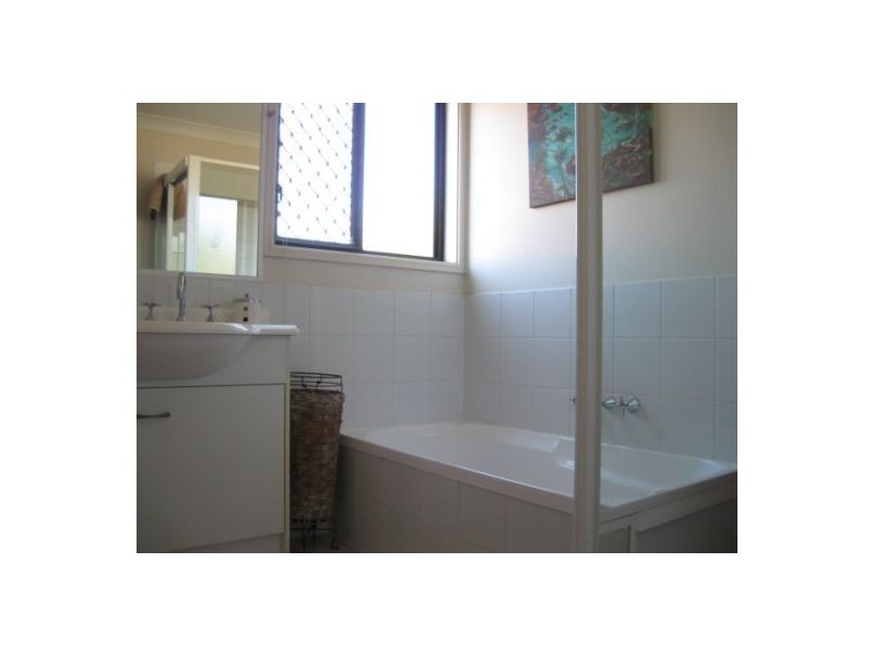 19 Olympic Drive, Sinnamon Park QLD 4073