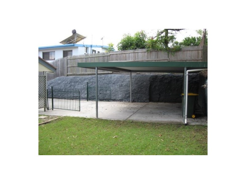 8 Brownie Street, Jamboree Heights QLD 4074