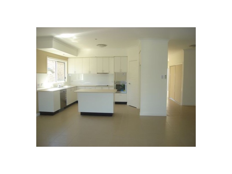 Sinnamon Park QLD 4073