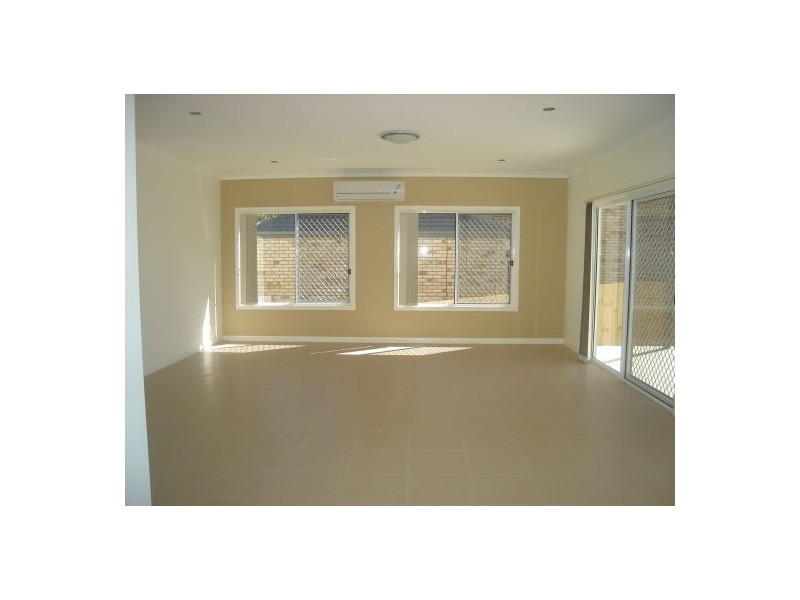 Sinnamon Park QLD 4073